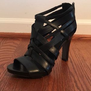 Franco Sarto open toed strappy heels